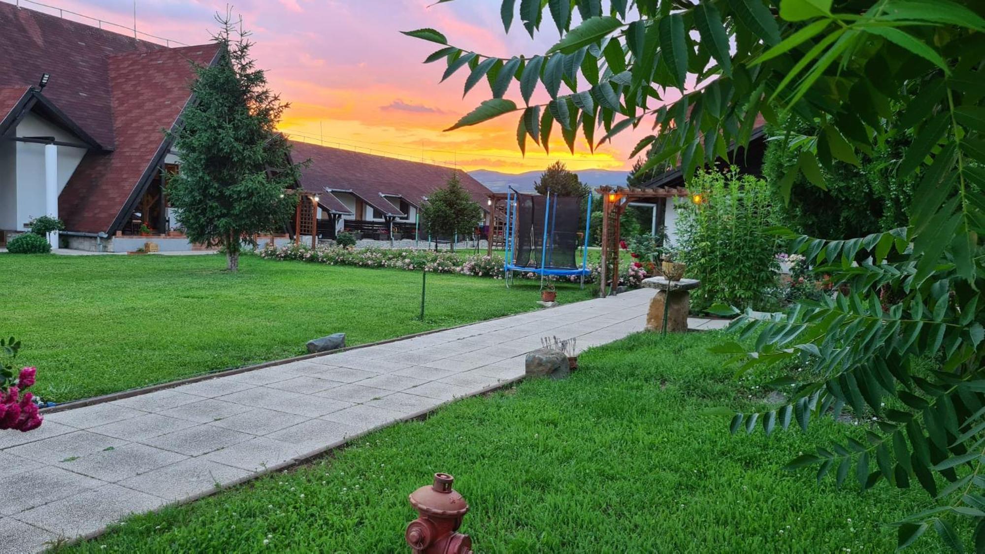 Drumul Dragostei Vintu De Jos Exterior foto