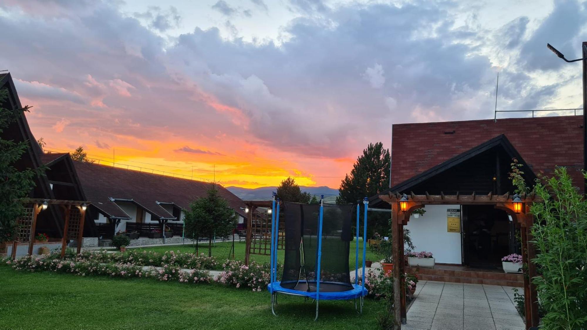 Drumul Dragostei Vintu De Jos Exterior foto